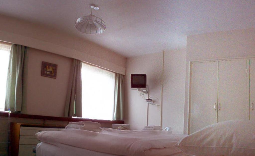 Tekels Park Guest House Camberley Chambre photo