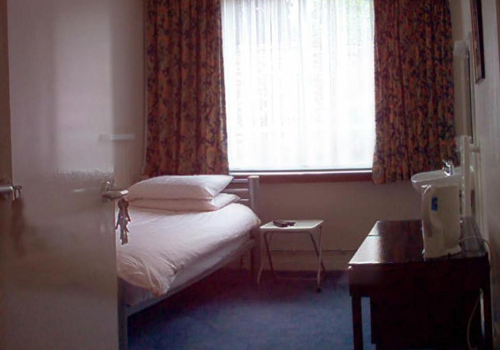 Tekels Park Guest House Camberley Chambre photo
